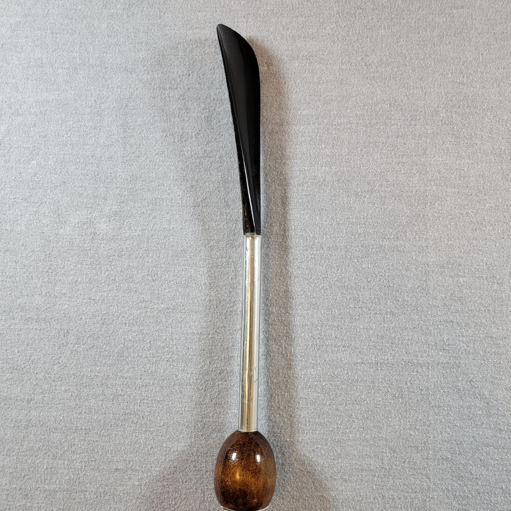 Vintage "GT" Shoehorn Unisex OS Brown Standing Wooden Handle Long Metal Shaft